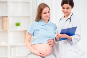 Чем грозит неправильная постановка срока беременности врачом ж/к?