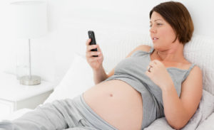 Вибрация в животе при беременности