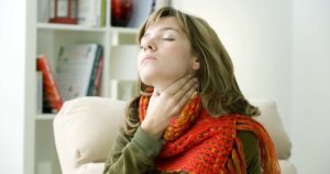 Болит горло четвертый месяц