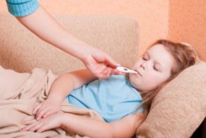 Температура 39 у ребёнка, боли в горле и животе