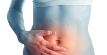 Живот твердый как камень и он увеличен, и болит, почему?