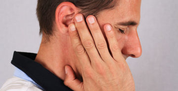 Заложенность уха и головная боль Заложенность уха и головная боль